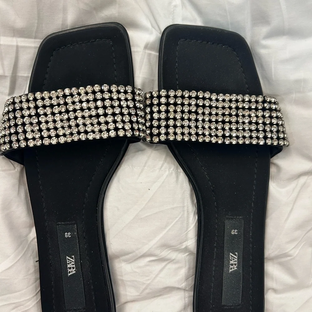 Zara Women's Black Sandals with Silver Accents - Picture 2 of 4